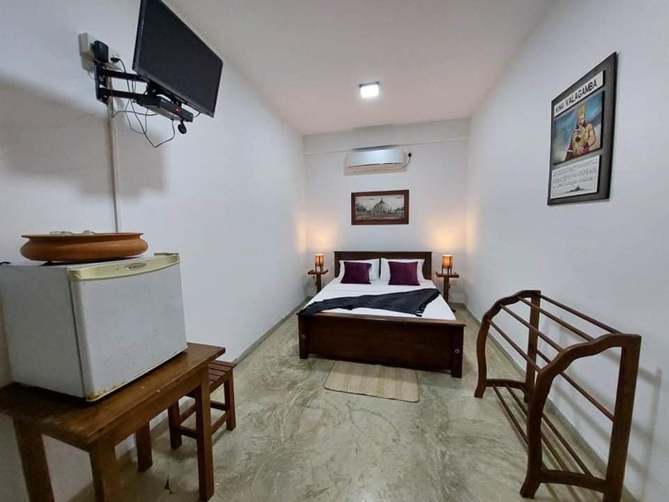 Kingcity Resort Anuradhapura Exterior foto