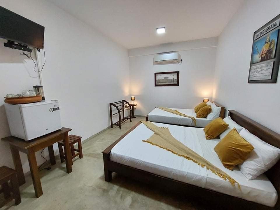 Kingcity Resort Anuradhapura Exterior foto