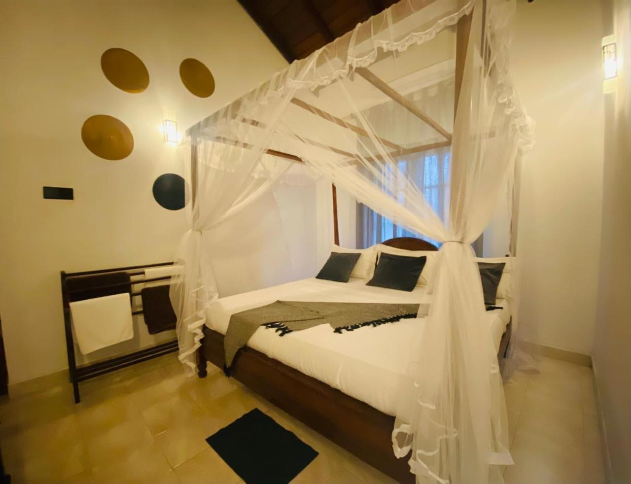 Kingcity Resort Anuradhapura Exterior foto