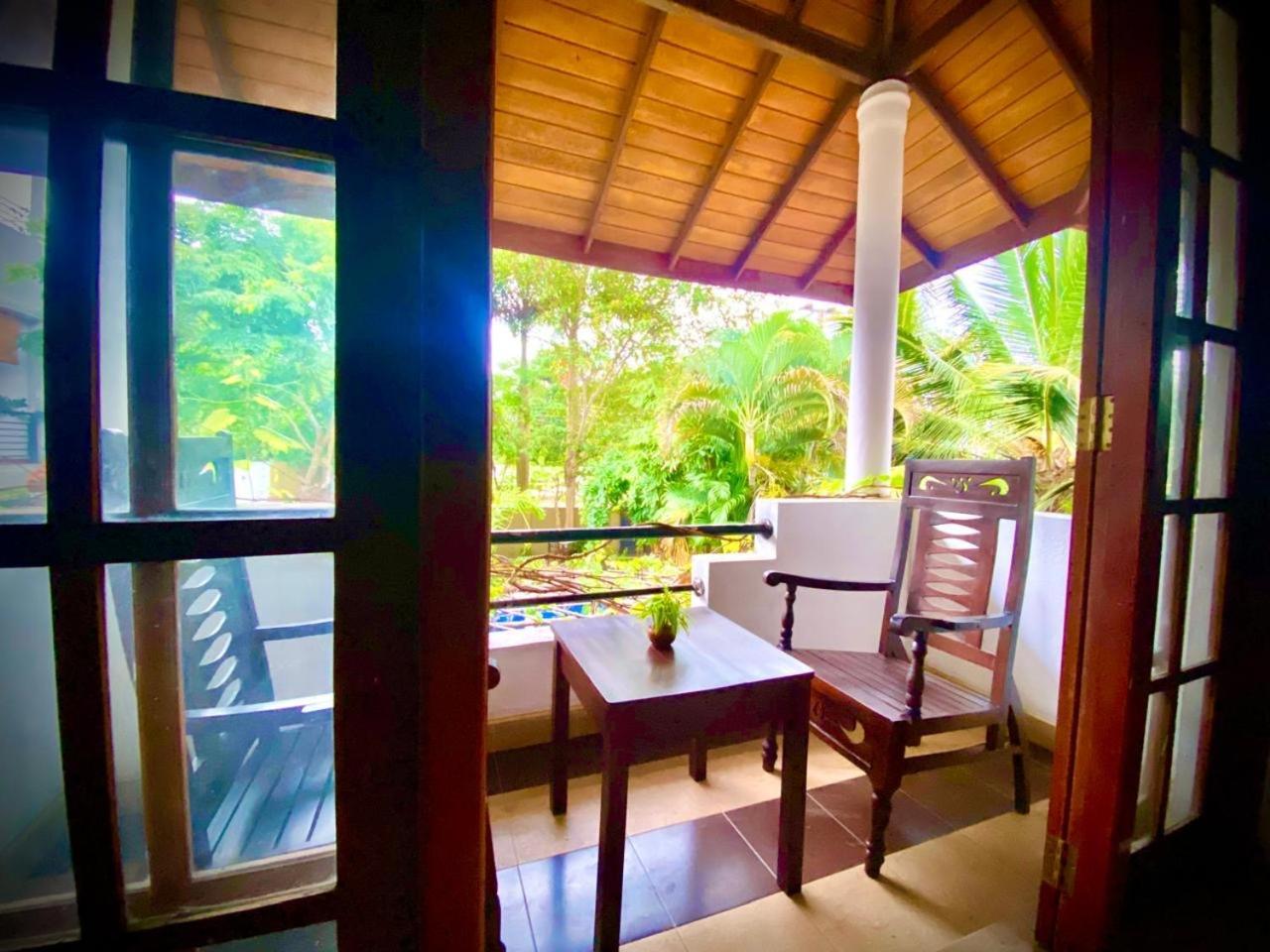Kingcity Resort Anuradhapura Exterior foto